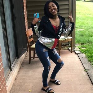 Meet your Posher, Sydney